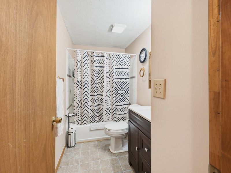 3117 Conneaut Court , Columbus, OH 43224 Photo 17