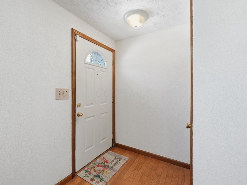 3117 Conneaut Court , Columbus, OH 43224 Photo 6