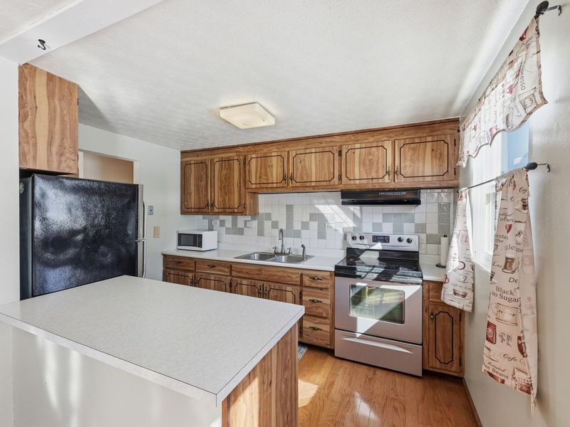 3117 Conneaut Court , Columbus, OH 43224 Photo 7