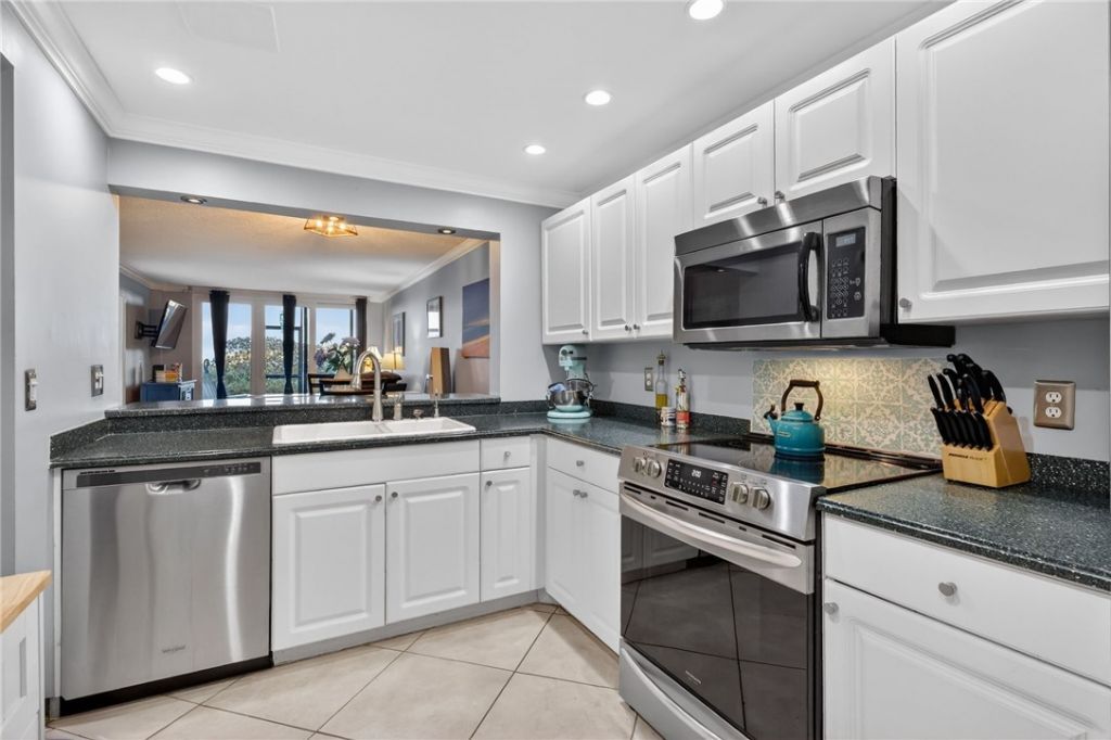 4200 N Highway A1a Highway, Unit 112, Fort Pierce, FL 34949 Photo