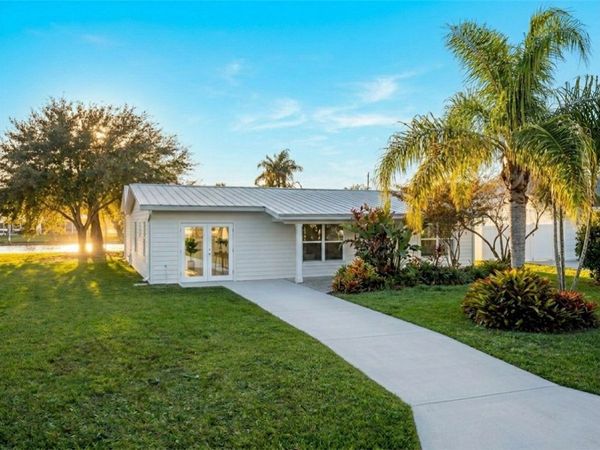 241 14th Place, Vero Beach, FL 32960