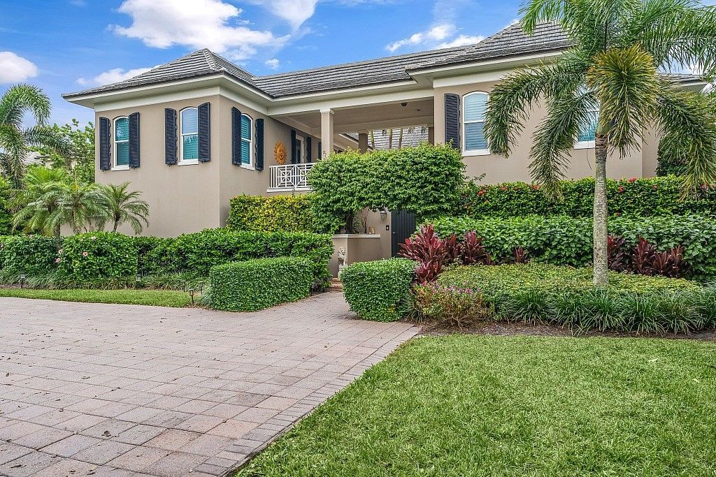 290 Bermuda Bay Lane, Vero Beach, FL 32963 Photo