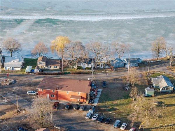 3171 Round Lake , Manitou Beach, MI 49253