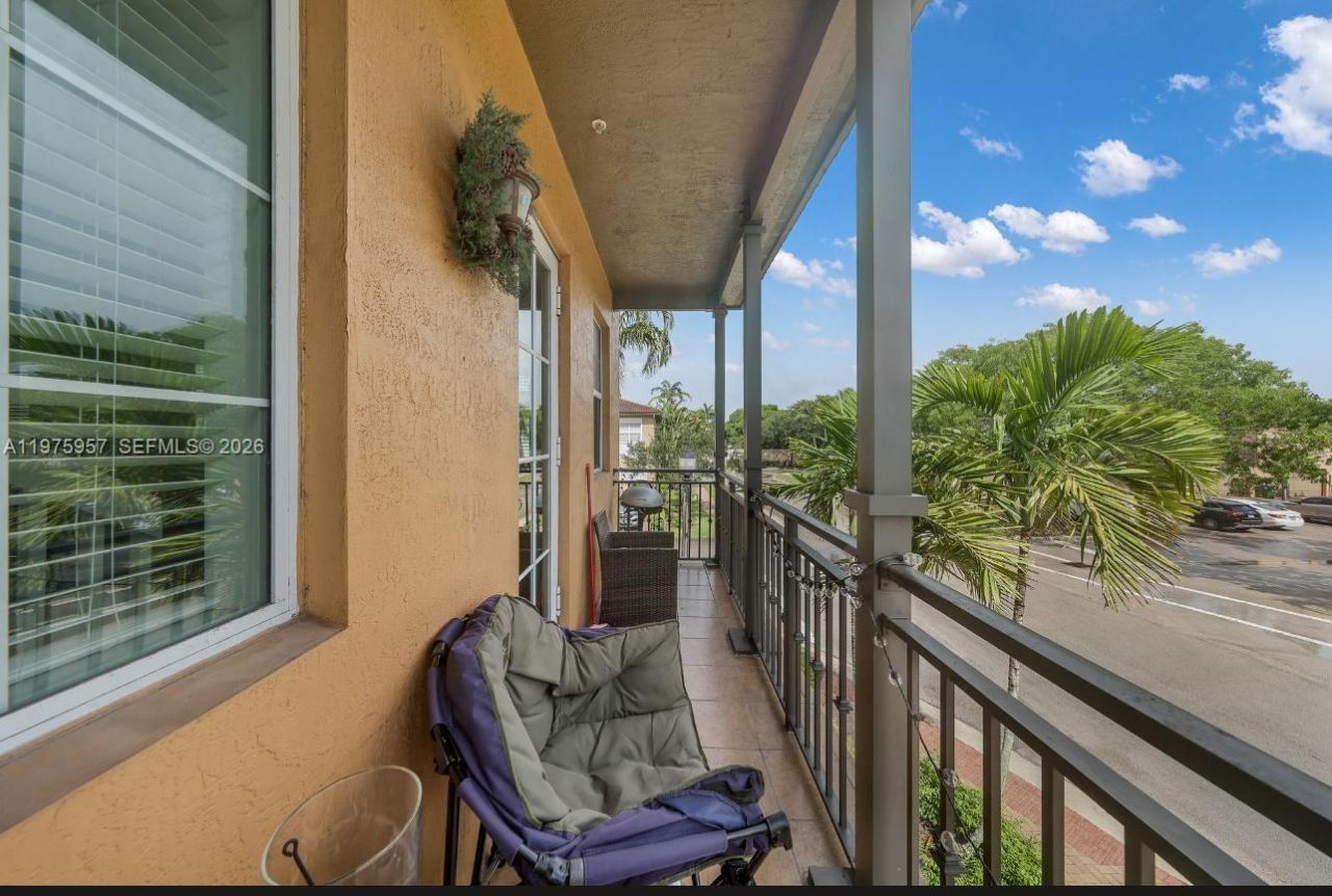 14776 SW 10th St, Unit 10501, Pembroke Pines, FL 33027 Photo