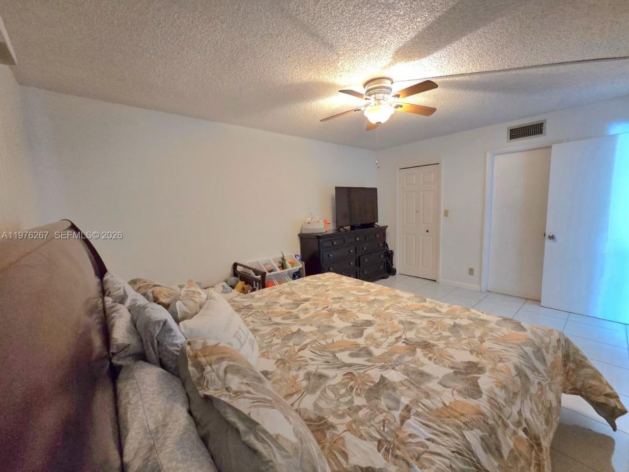 220 Lakeview Dr , Unit 312, Weston, FL 33326 Photo