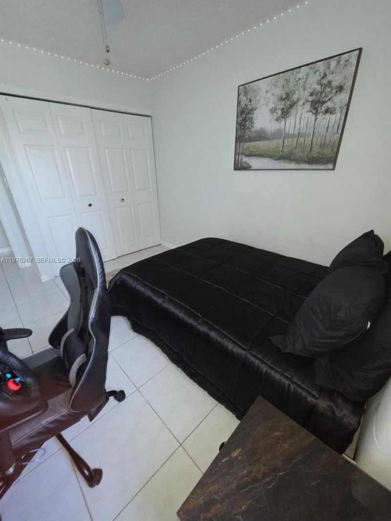 220 Lakeview Dr , Unit 312, Weston, FL 33326 Photo
