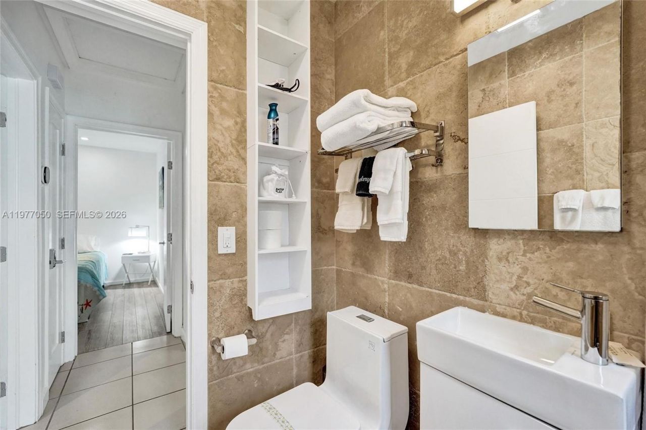 3305 NE 16th Ct , Fort Lauderdale, FL 33305 Photo