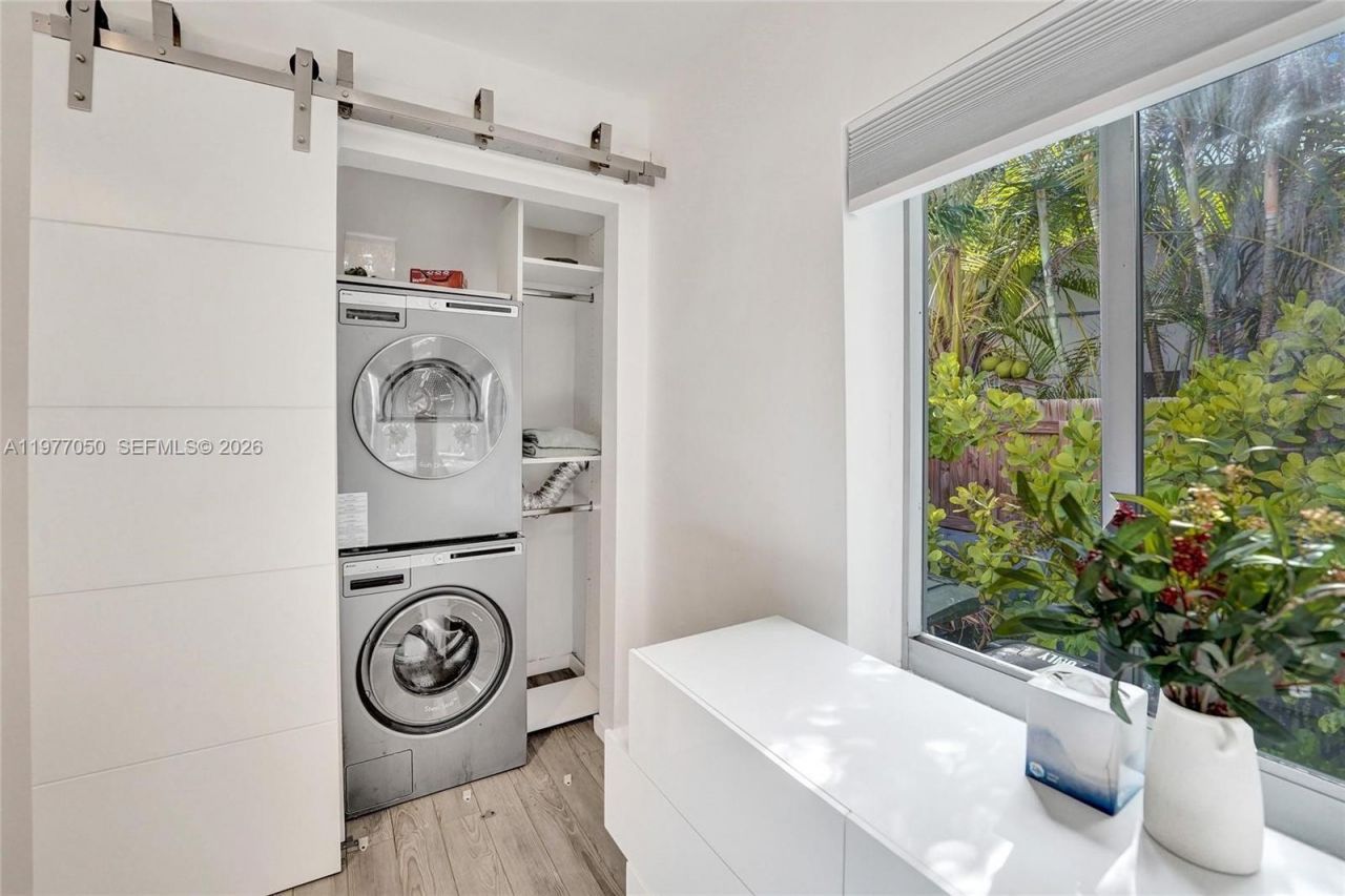 3305 NE 16th Ct, Fort Lauderdale, FL 33305 Photo