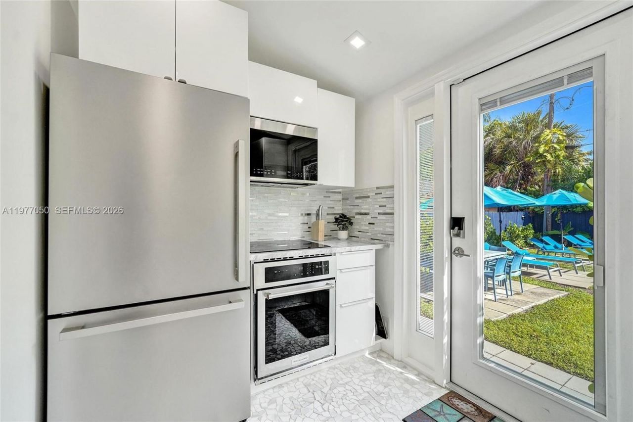 3305 NE 16th Ct, Fort Lauderdale, FL 33305 Photo