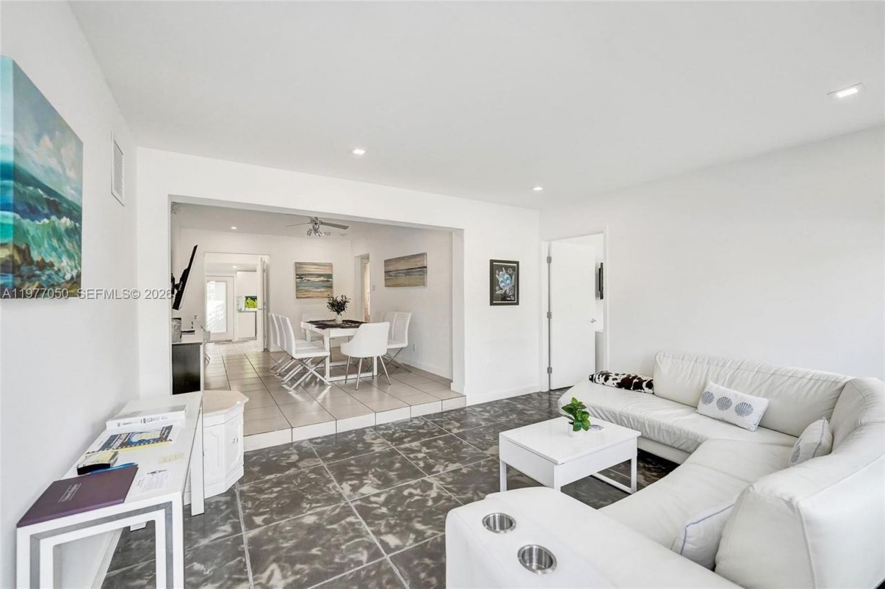 3305 NE 16th Ct, Fort Lauderdale, FL 33305 Photo