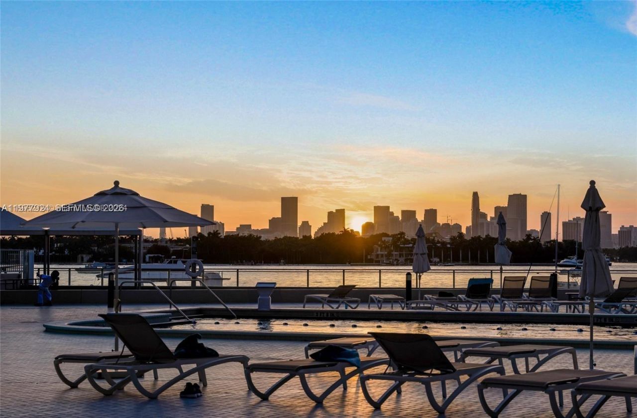 1200 West Ave, Unit 1403, Miami Beach, FL 33139 Photo