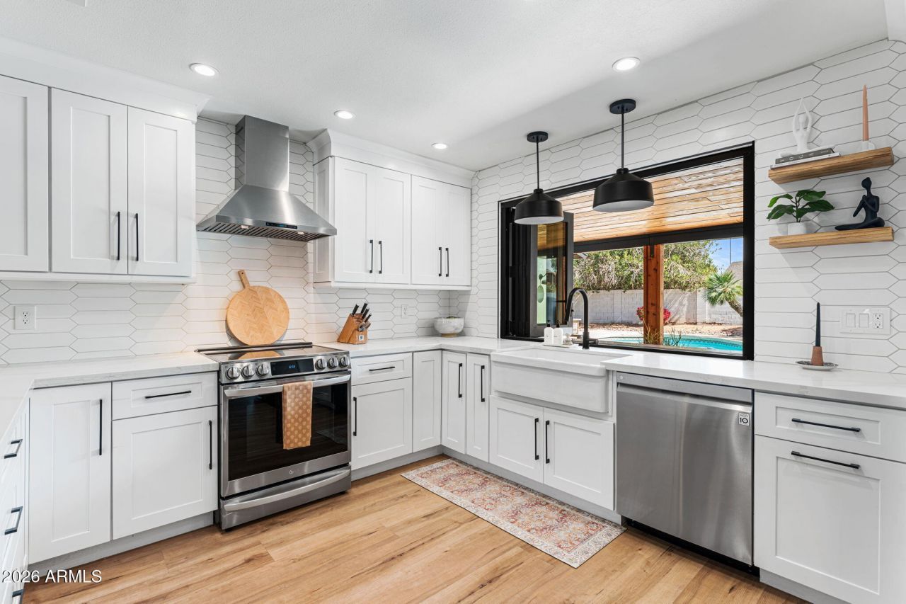 2021 S Saguaro Circle, Mesa, AZ 85202 Main Photo