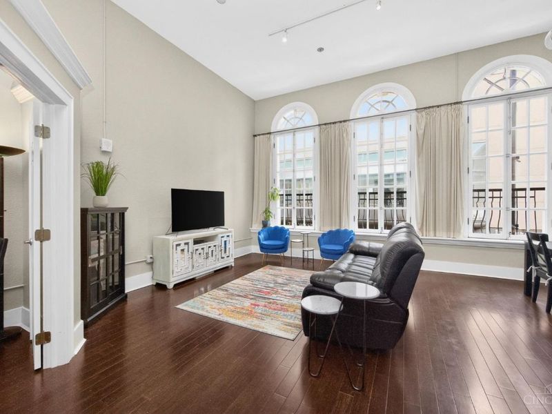 417 Vine Street, Unit 201, Cincinnati, OH 45202 Photo 12