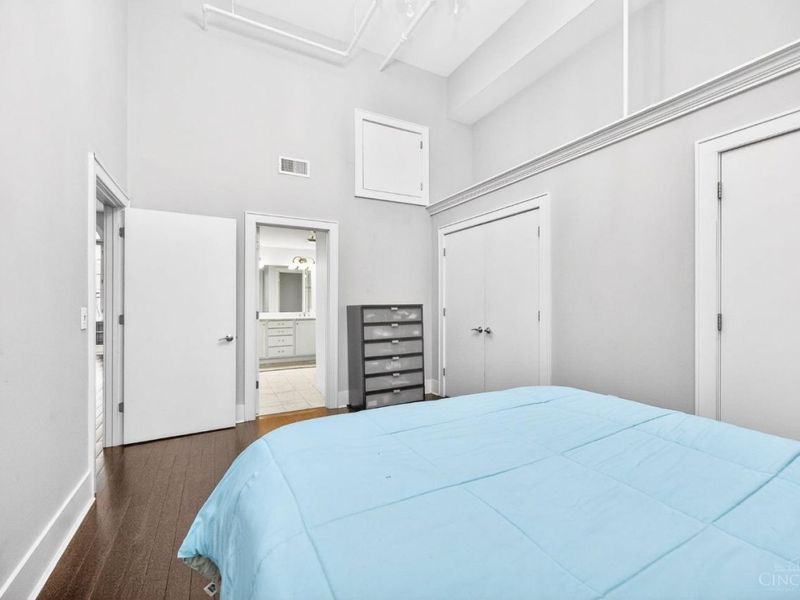 417 Vine Street, Unit 201, Cincinnati, OH 45202 Photo 21