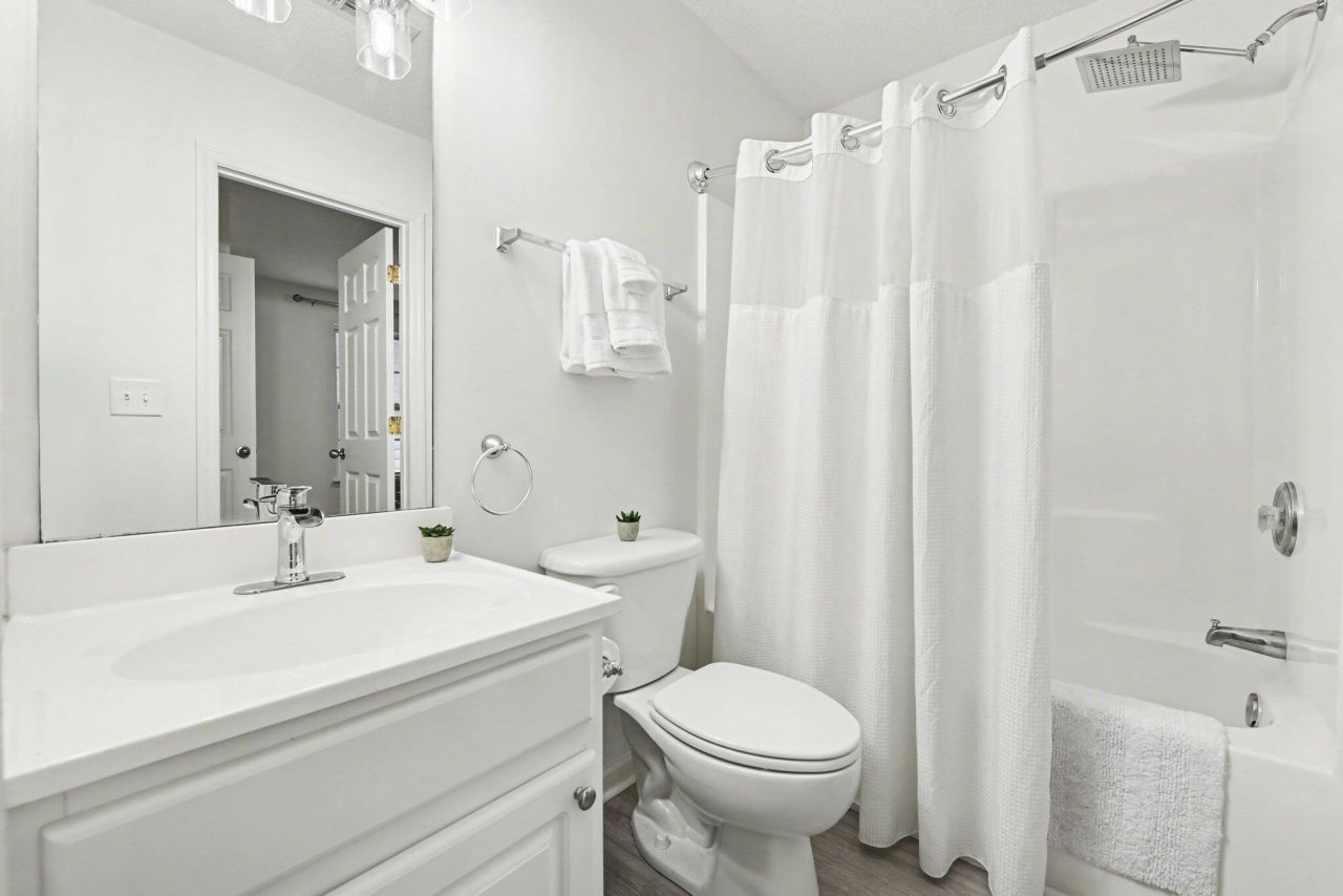 8045 Vermont Road Photo 12