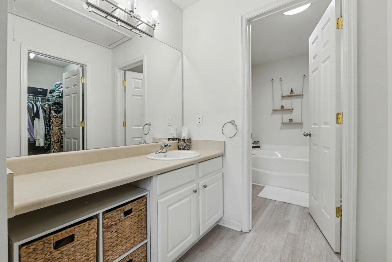 8045 Vermont Road Photo 17