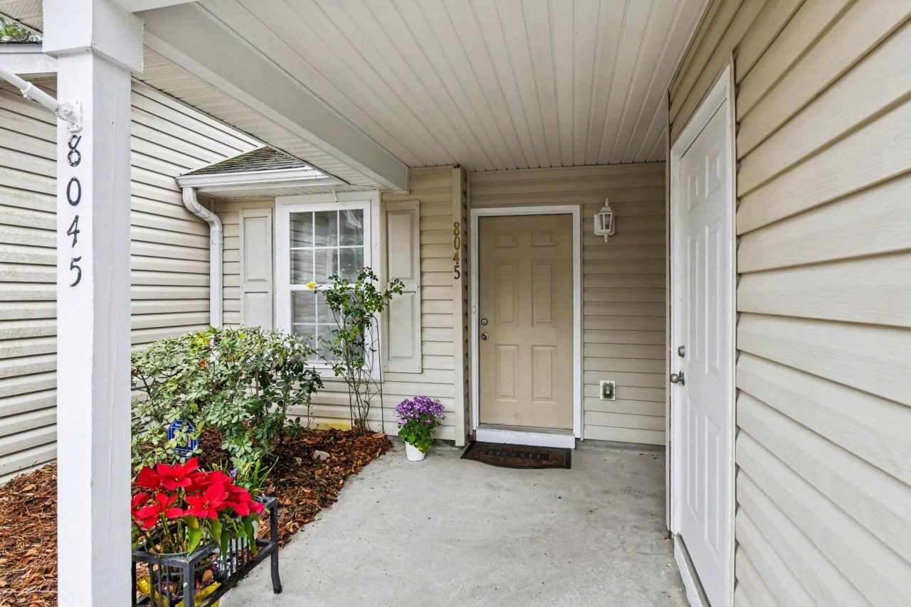 8045 Vermont Road Photo 4