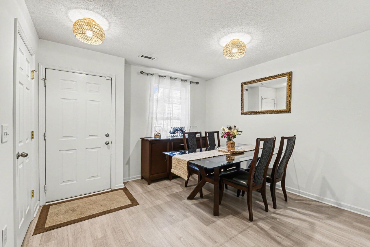 8045 Vermont Road Photo 8