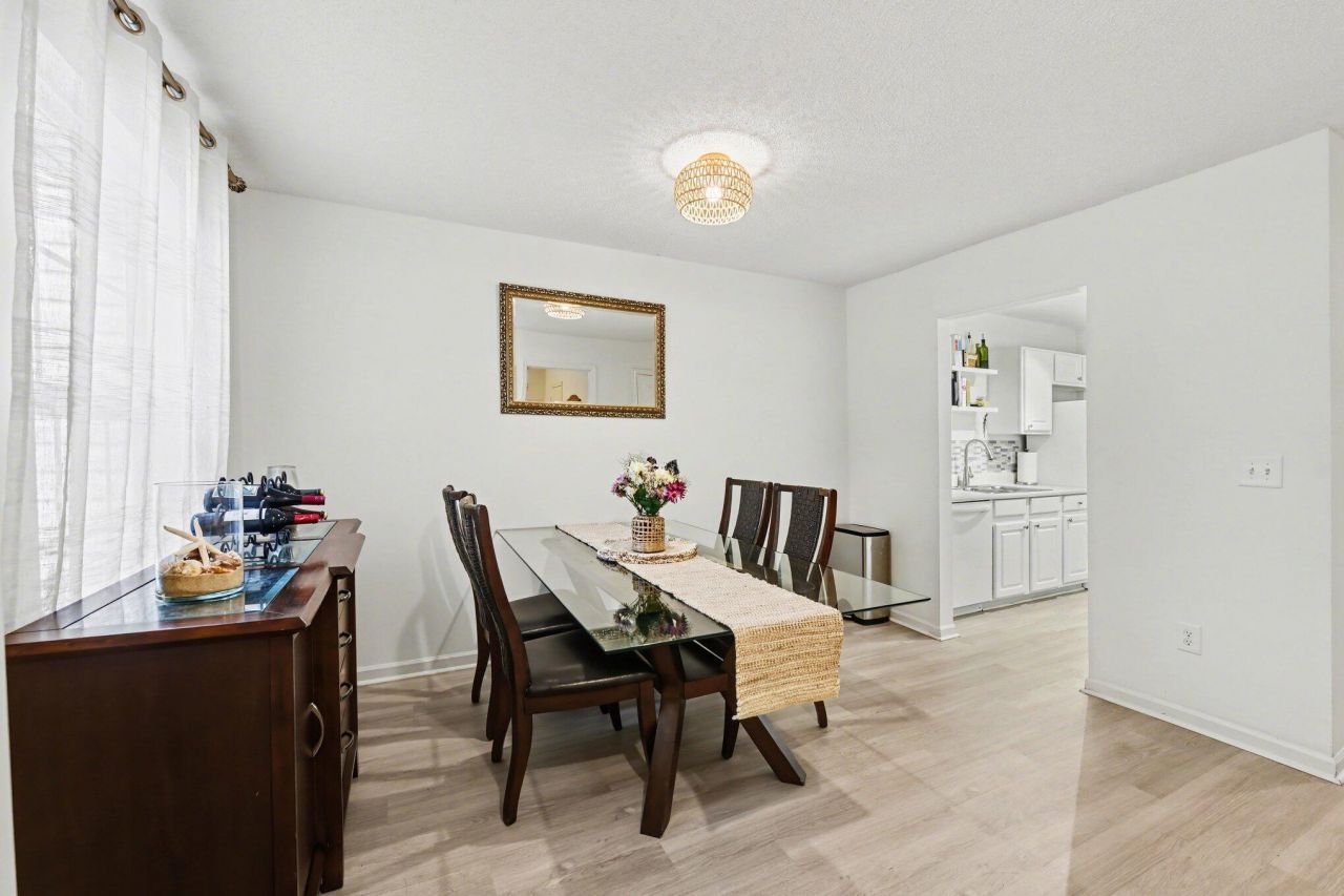 8045 Vermont Road Photo 9