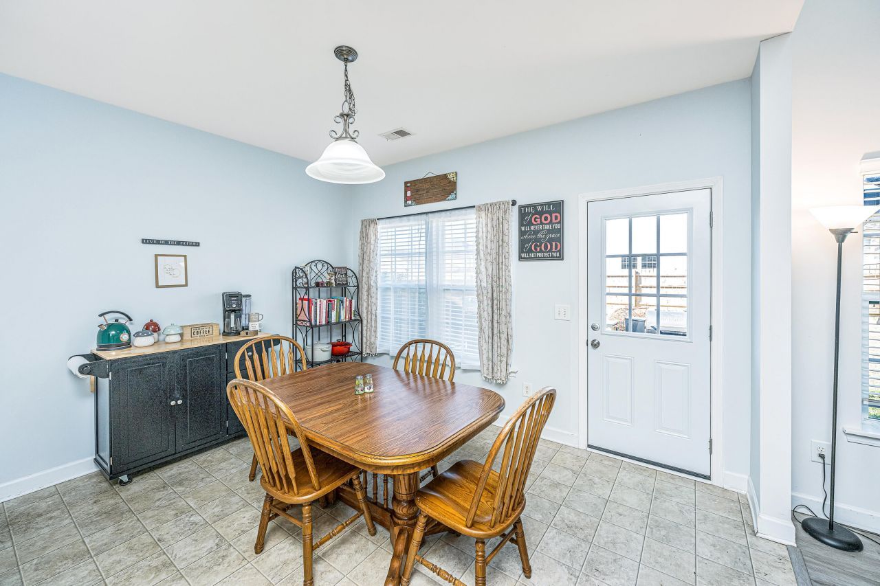 3033 Adventure Way Photo 10