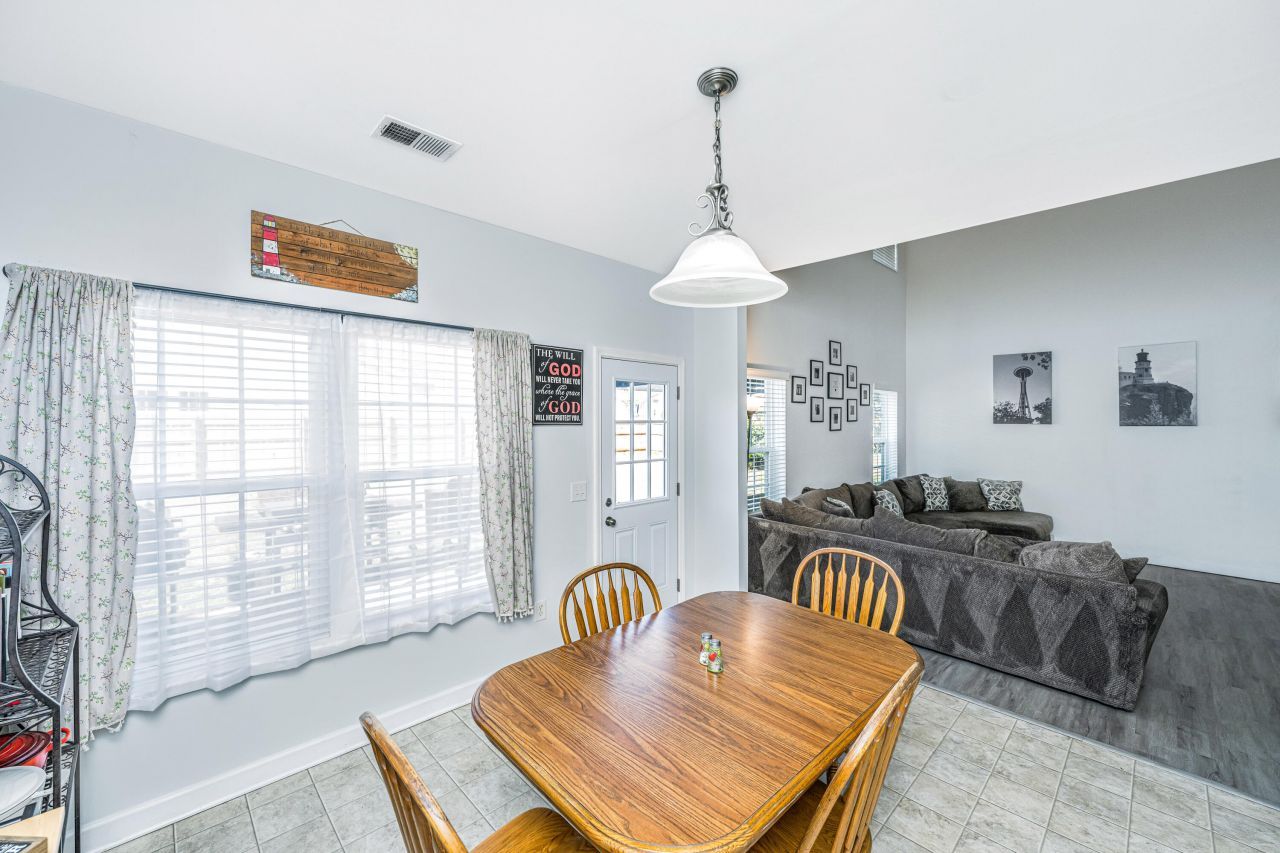 3033 Adventure Way Photo 11