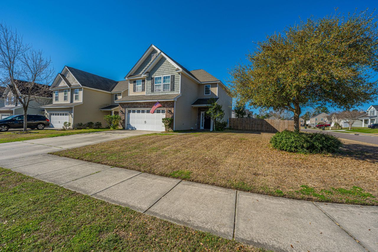 3033 Adventure Way Photo 2