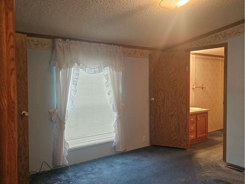 701 E Mcconnel Avenue, McConnelsville, OH 43756 Photo 15