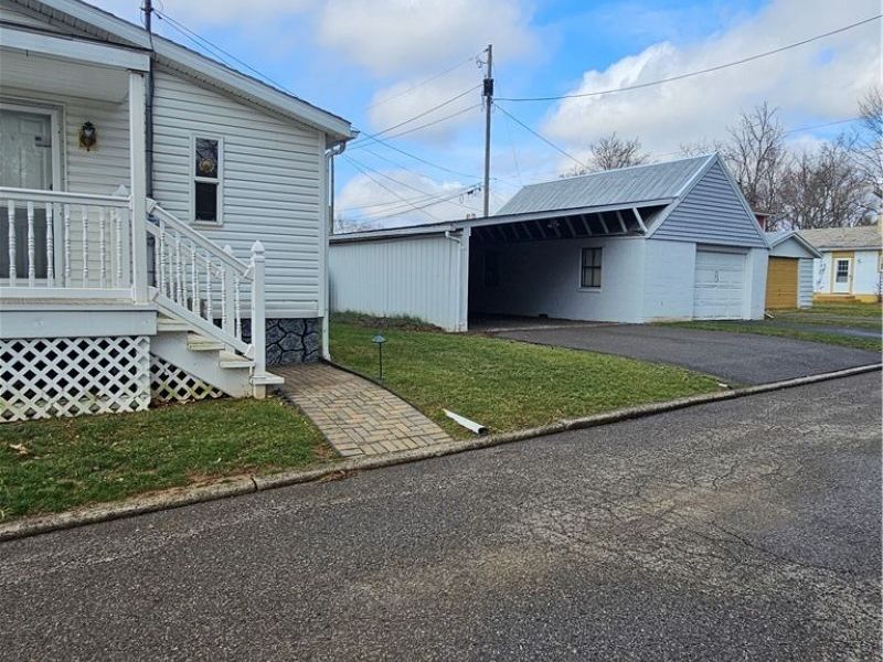 701 E Mcconnel Avenue, McConnelsville, OH 43756 Photo 3