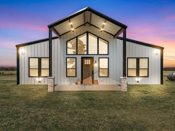 950 Vz County Road 1604 , Grand Saline, TX 75140