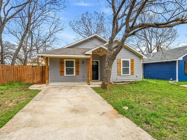 929 W Collins Street, Denison, TX 75020