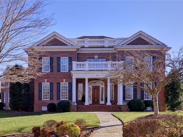 1628 Founders Hill N, Williamsburg, VA 23188