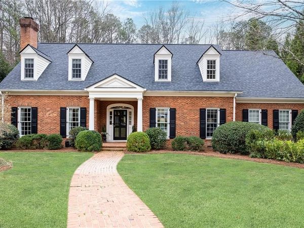 750 Arden Close NW, Atlanta, GA 30327