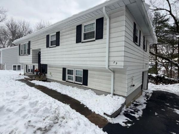 29 Brooklyn Mountain Rd, Hopatcong, NJ 07843