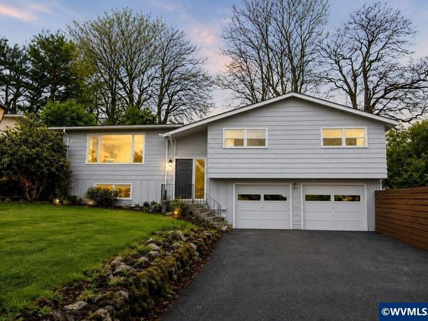 2042 Summit Av NW, Salem, OR 97304