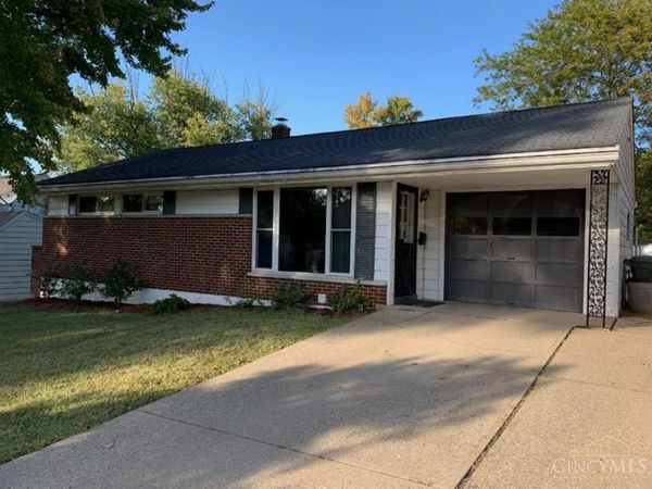 16 Japonica Drive, Greenhills, OH 45218