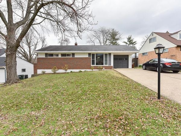 16 Japonica Drive, Greenhills, OH 45218