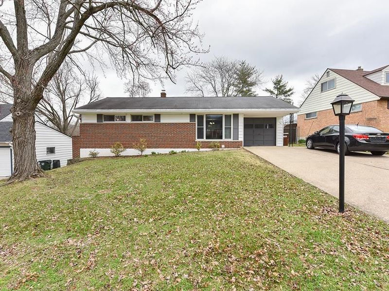 16 Japonica Drive, Greenhills, OH 45218 Photo 1