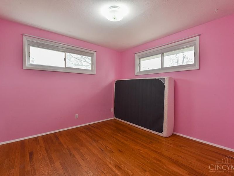 16 Japonica Drive, Greenhills, OH 45218 Photo 12