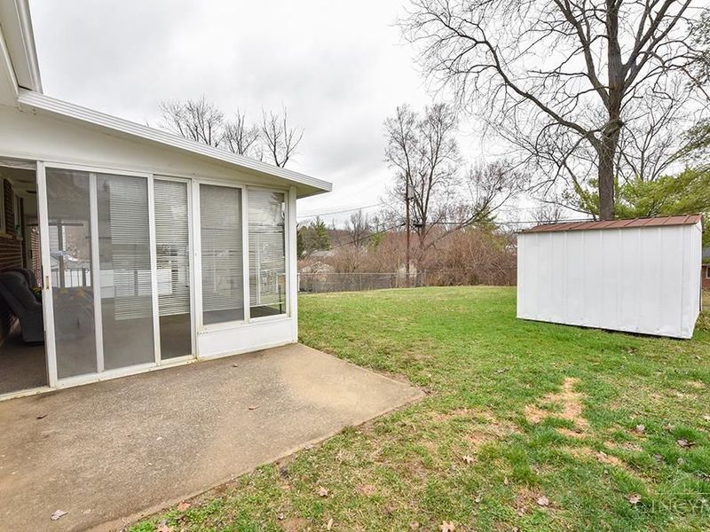 16 Japonica Drive, Greenhills, OH 45218 Photo 23