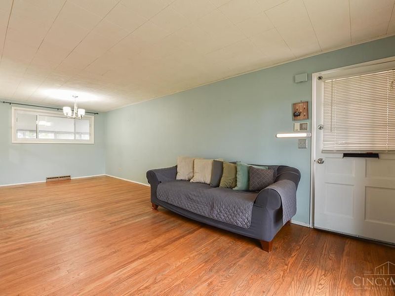 16 Japonica Drive, Greenhills, OH 45218 Photo 6