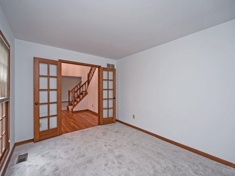 854 Country Club Drive, Pierce Twp, OH 45245 Photo 9