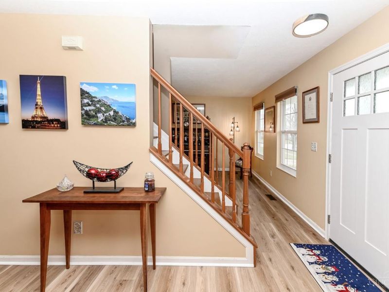 1470 Stableview Circle, Hamilton Twp, OH 45039 Photo 4