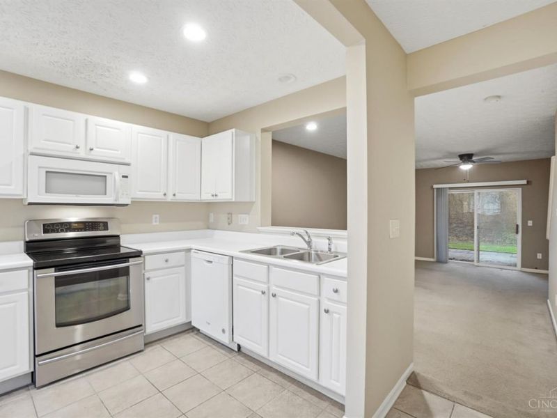 4163 Spyglass Hill, Mason, OH 45040 Photo 6