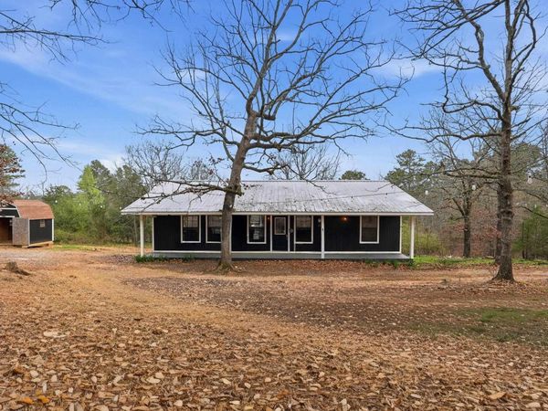 6 North Drive, Conway, AR 72034