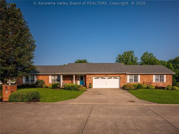 123 Brooke Street, Culloden, WV 25510