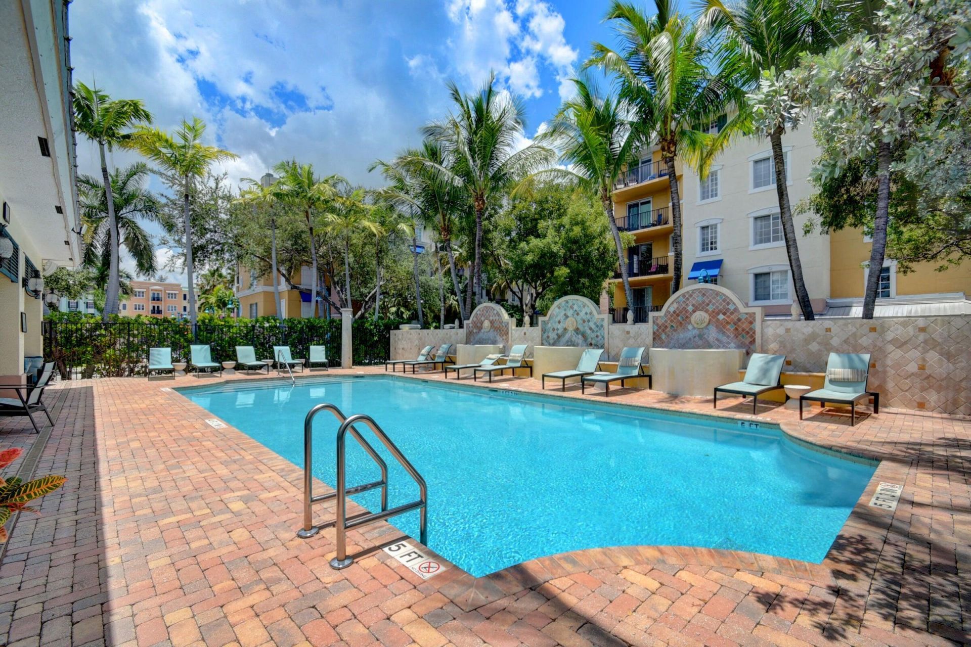 255 NE 3rd Avenue, Unit 2516, Delray Beach, FL 33444 Photo