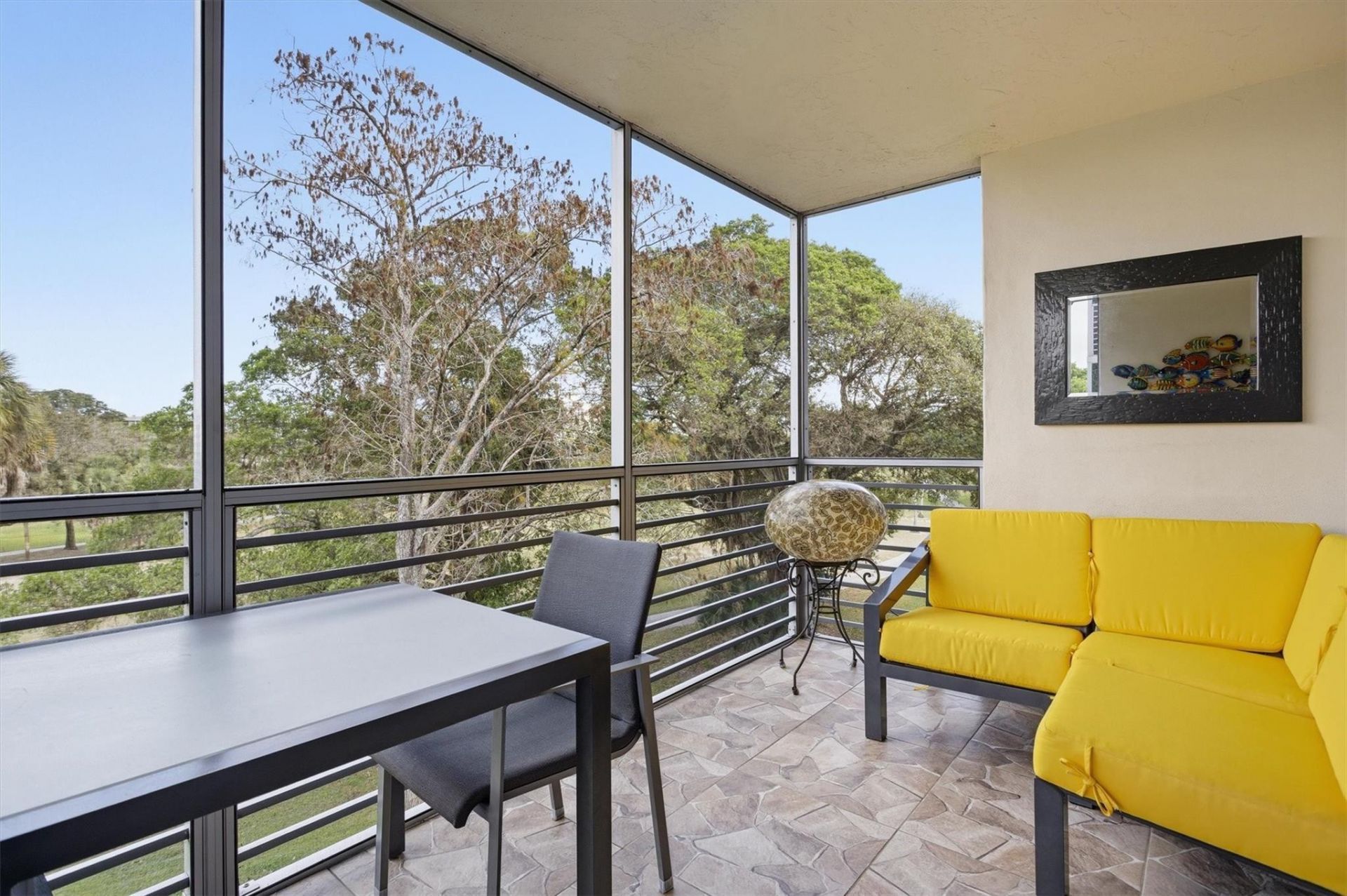 3850 Oaks Clubhouse Drive, Unit 408, Pompano Beach, FL 33069 Photo