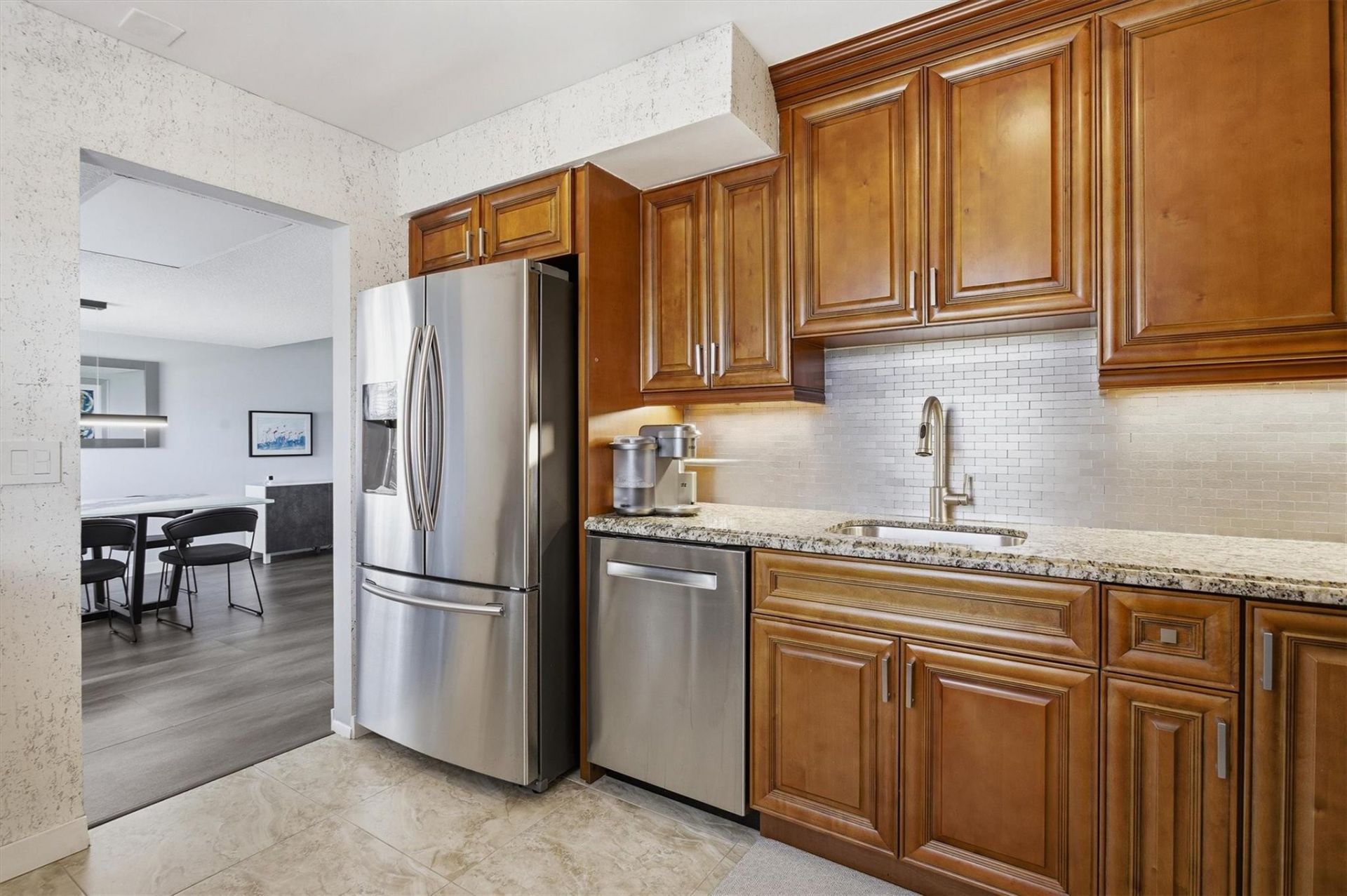 3850 Oaks Clubhouse Drive, Unit 408, Pompano Beach, FL 33069 Photo