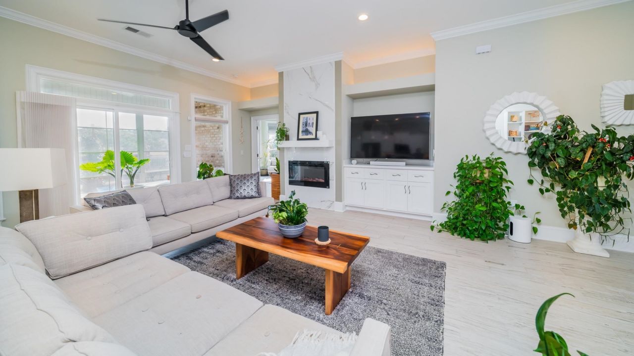 424 Waterfall Circle Photo 11