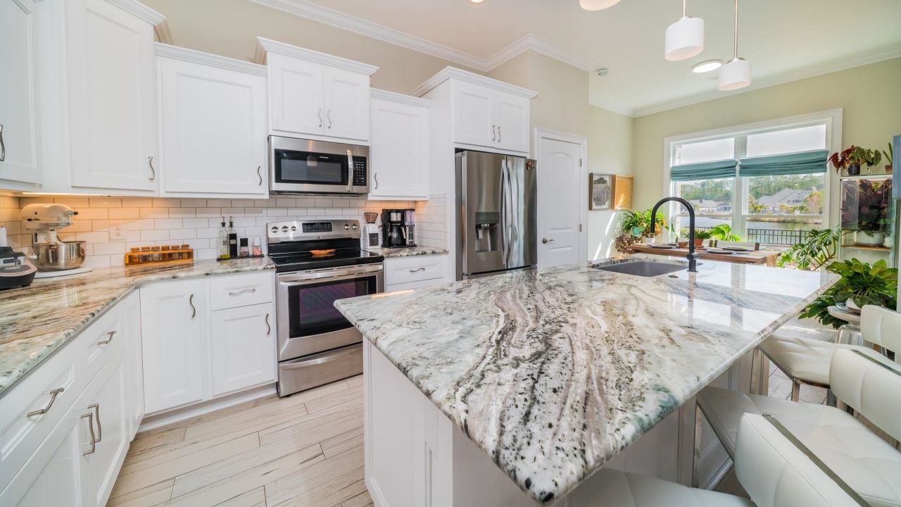 424 Waterfall Circle Photo 40